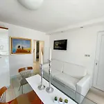 דירה Welcoming In Novigrad, 40 M² With Peaceful Garden Novigrad Istria