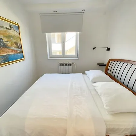 Welcoming In Novigrad, 40 M² With Peaceful Garden Novigrad Istria