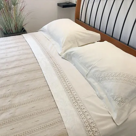 Welcoming In Novigrad, 40 M² With Peaceful Garden דירה