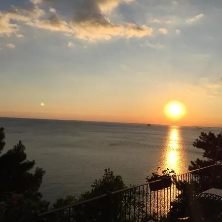 Welcoming In Novigrad, 40 M² With Peaceful Garden Lejlighed Novigrad Istria